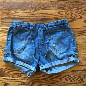 Denim cloth shorts